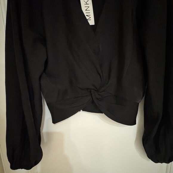 NWT MINKPINK ‘Harper’ Twist Front Long Sleeve Blouse in Black Size XL - Picture 10 of 11